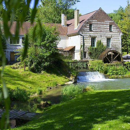 Moulin De Mombreux Hotel Lumbres Bagian luar foto