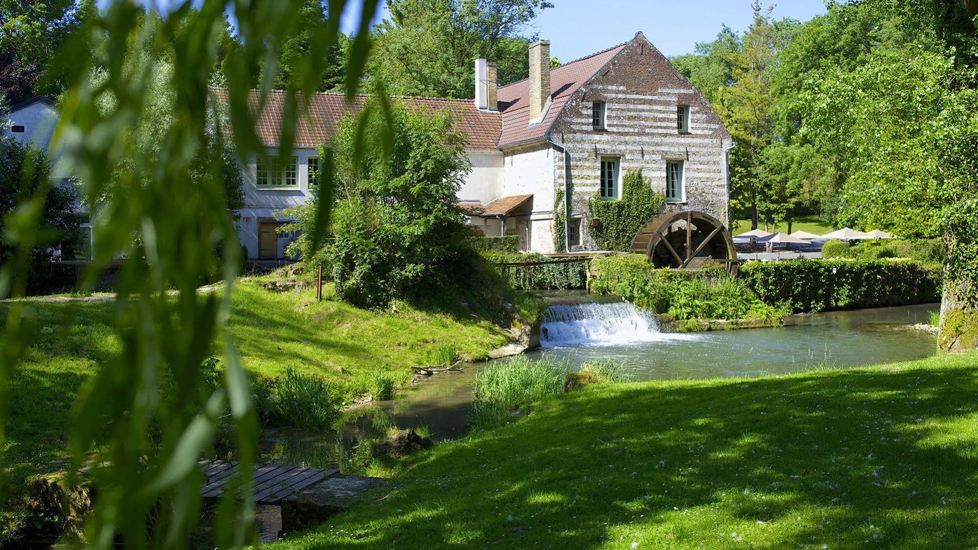 Moulin De Mombreux Hotel Lumbres Bagian luar foto
