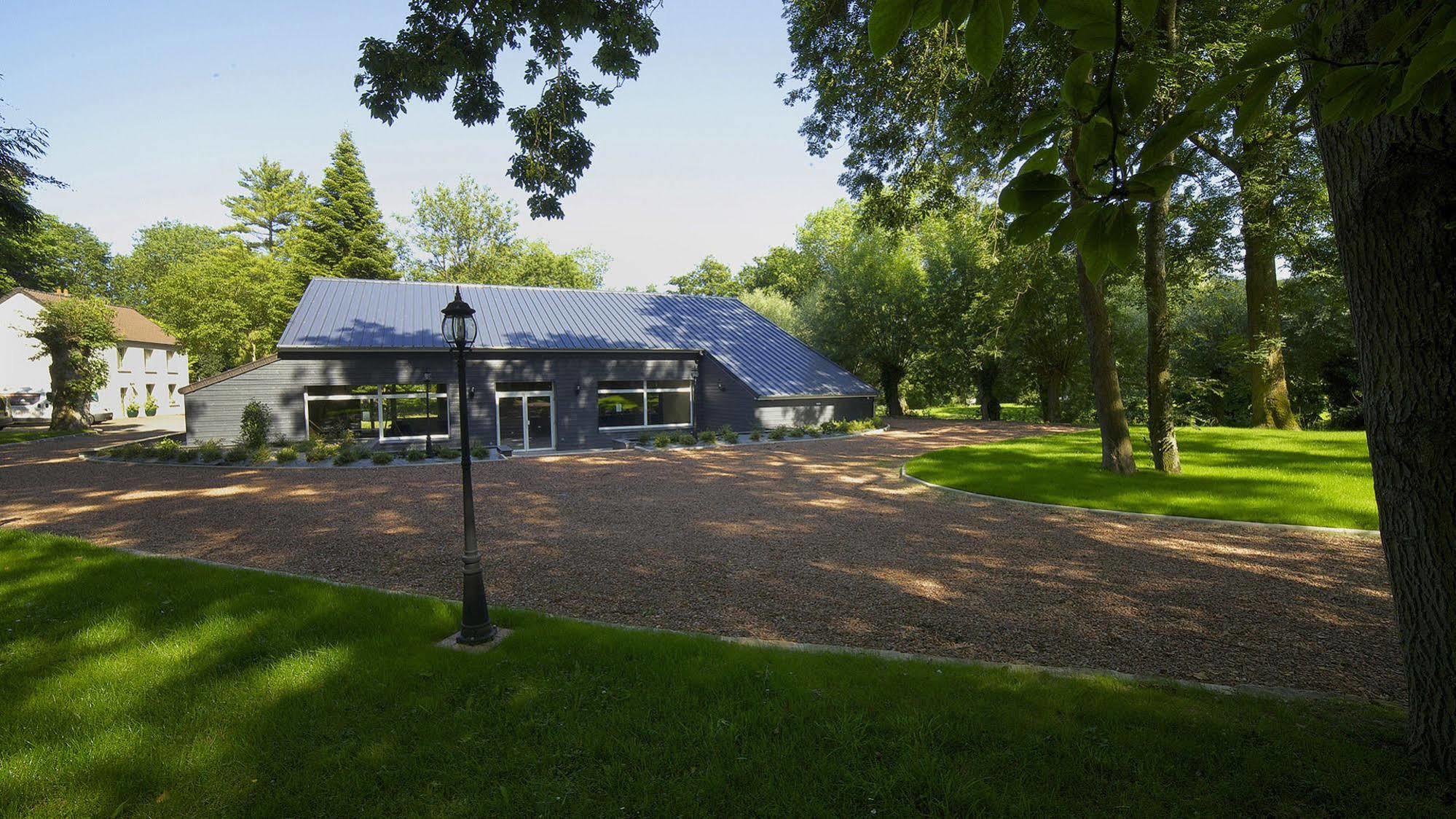 Moulin De Mombreux Hotel Lumbres Bagian luar foto
